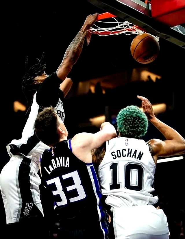 开云体育登录-广东队完胜马刺，拉文点燃赛场