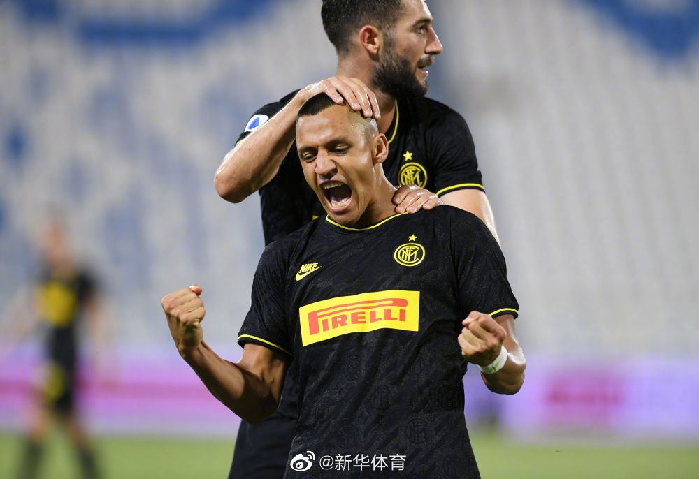 国际米兰完胜瑞典，奥亚尔萨瓦尔扛起全队