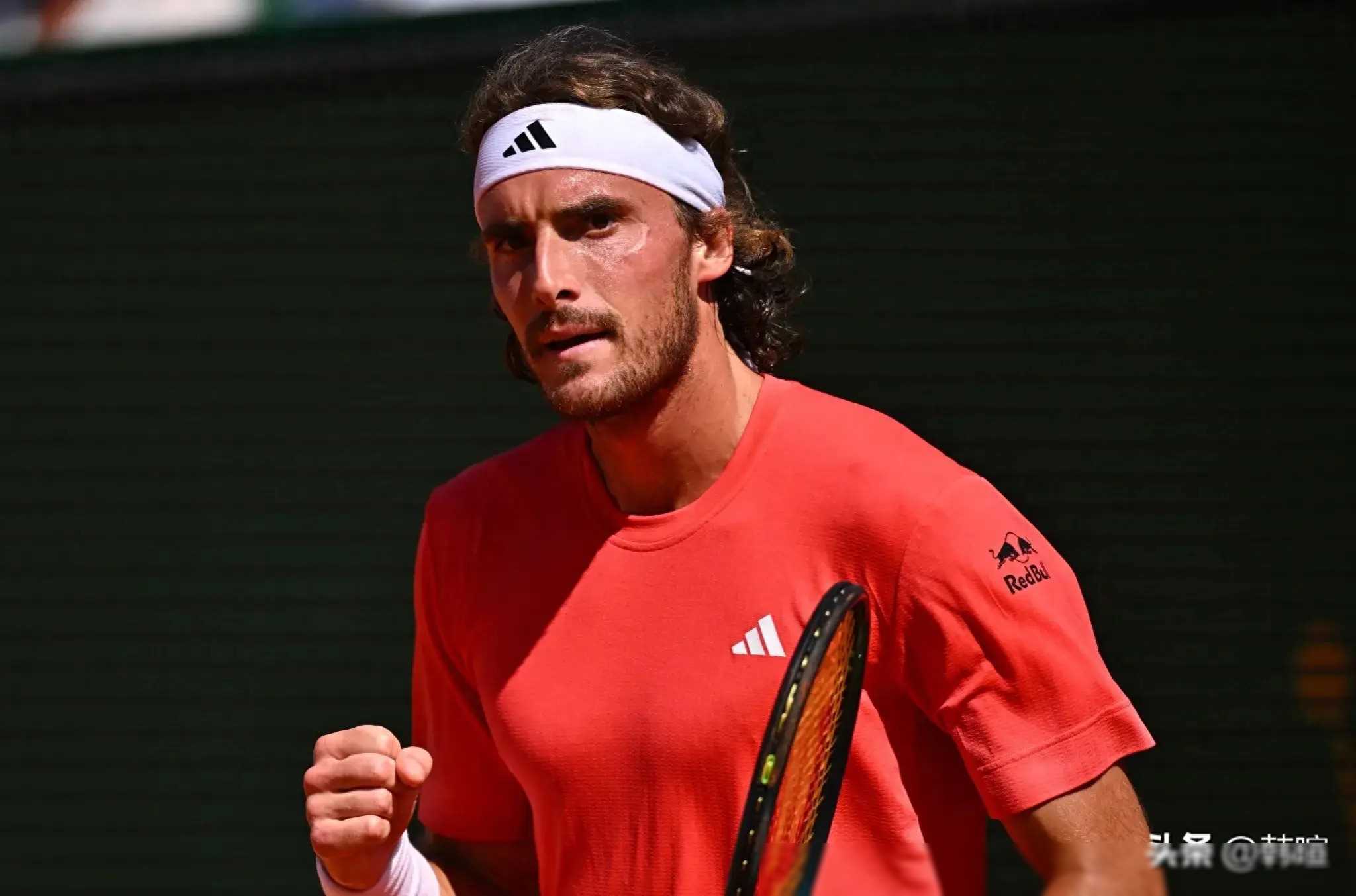 戴维斯杯险胜联合杯，西西帕斯统治全场